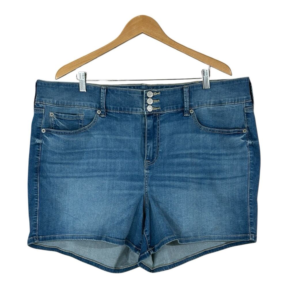 NEW Torrid Size 24 Jegging 5” Shorts Super Soft Denim Jean NWT